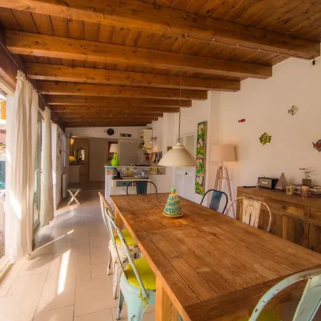 Casa Degli Stecchi Βίλα